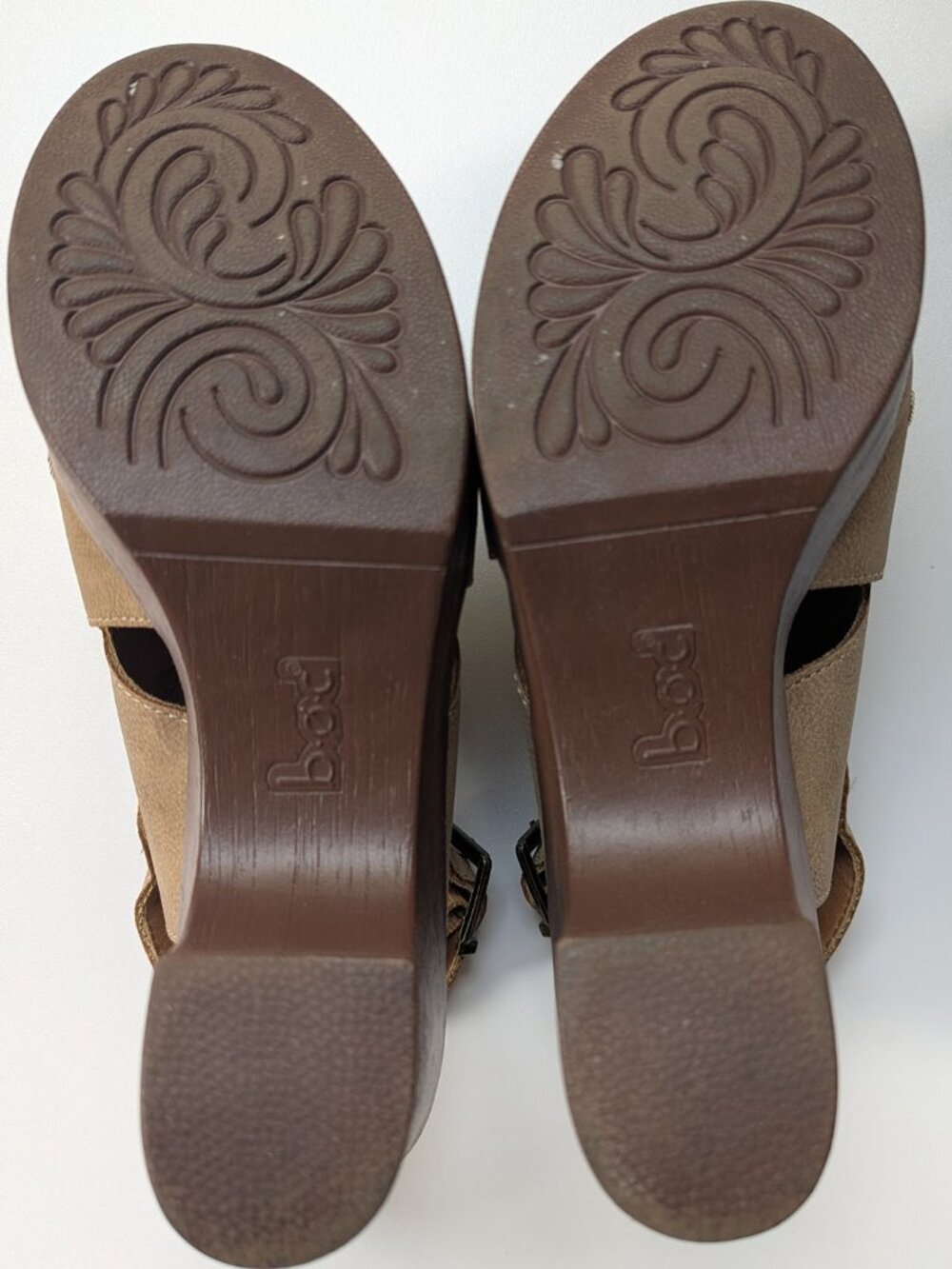 B.O.C. Cecila Tan Platform Clogs - Picture 7 of 8